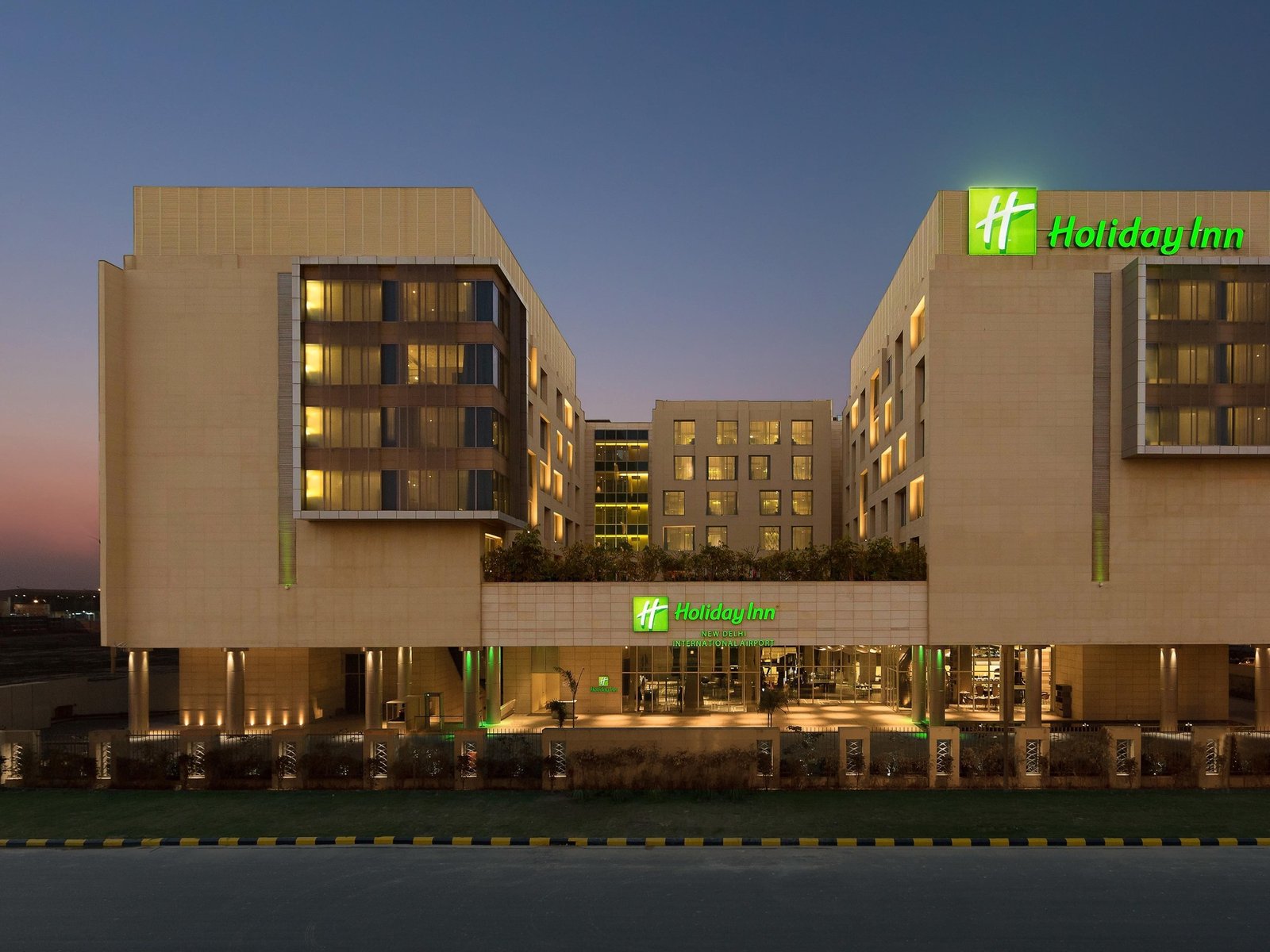 Holiday Inn Hotel Aerocity New Delhi